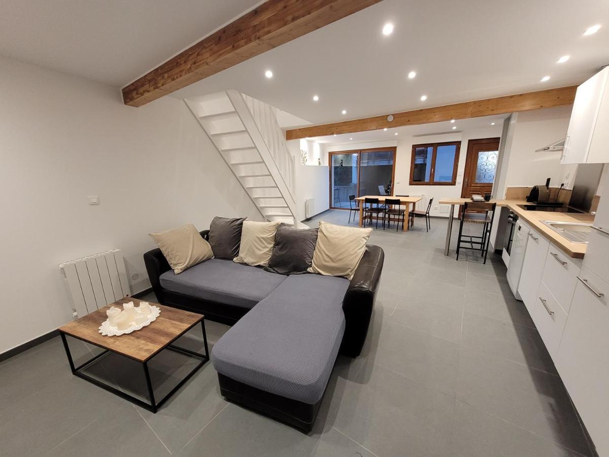 Les Maisons Bareyre - Grandes Maisons Avec Terrasse Saint-Sandoux Luaran gambar