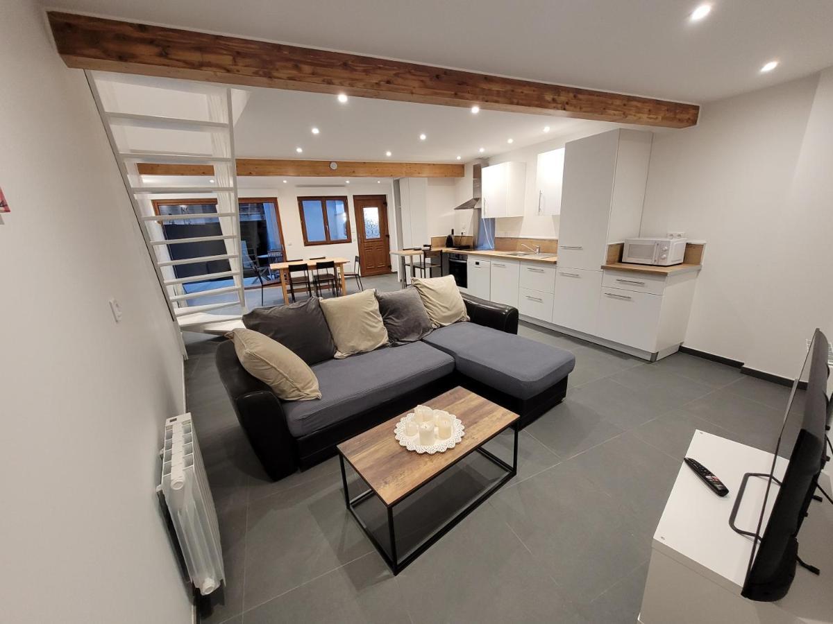 Les Maisons Bareyre - Grandes Maisons Avec Terrasse Saint-Sandoux Luaran gambar