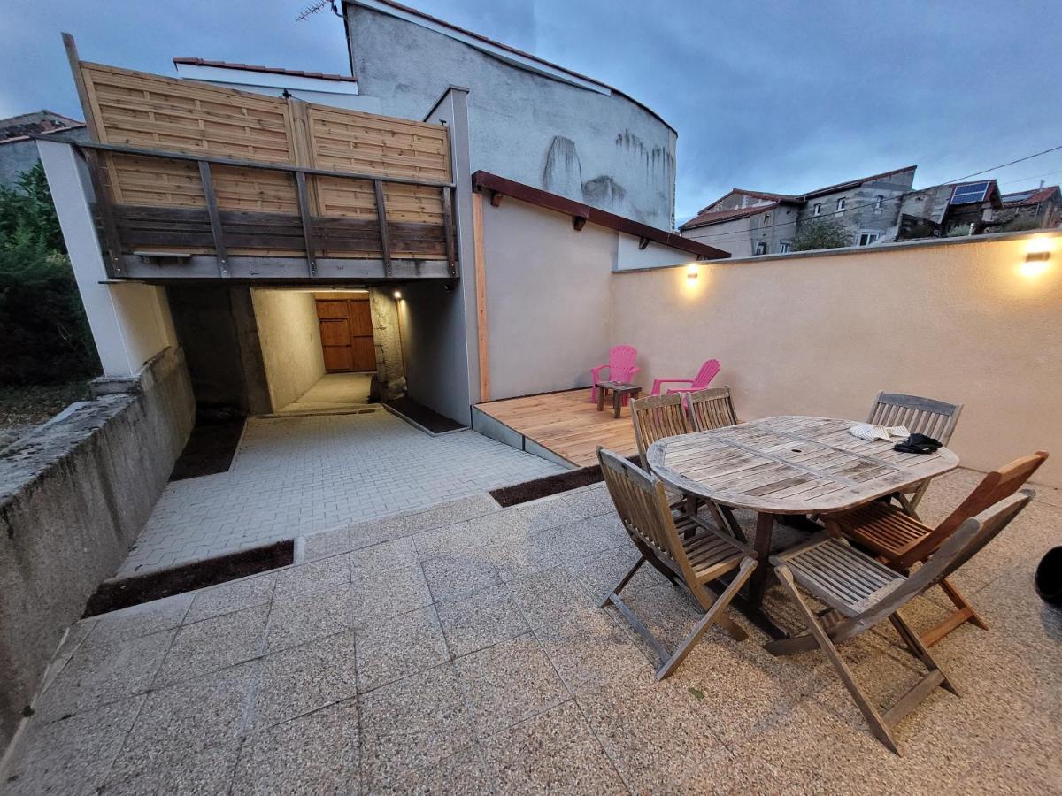 Les Maisons Bareyre - Grandes Maisons Avec Terrasse Saint-Sandoux Luaran gambar