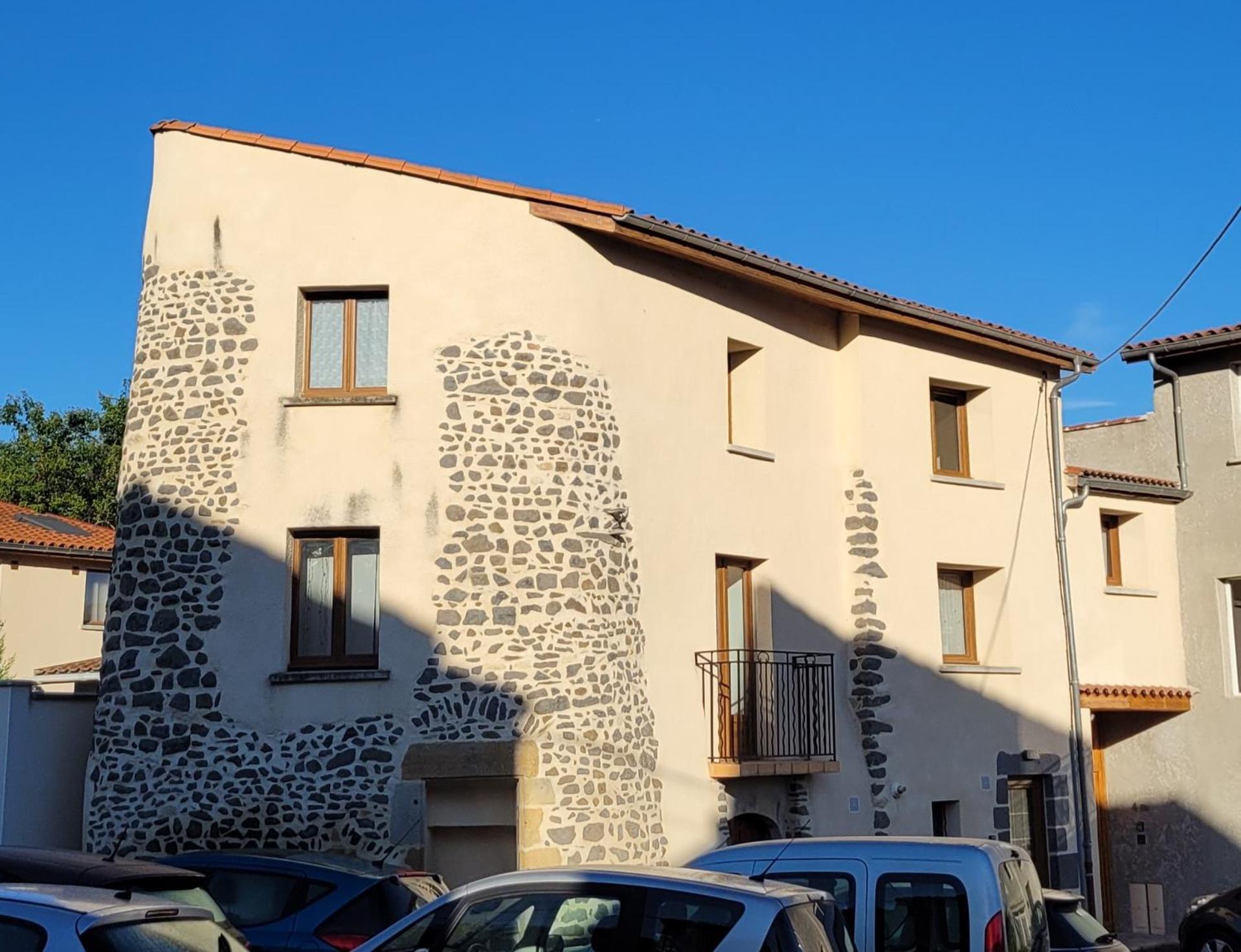 Les Maisons Bareyre - Grandes Maisons Avec Terrasse Saint-Sandoux Luaran gambar
